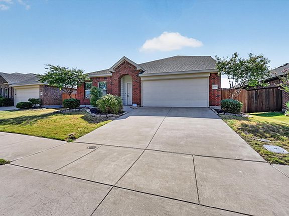 3rd image of 2110 Danibelle Dr