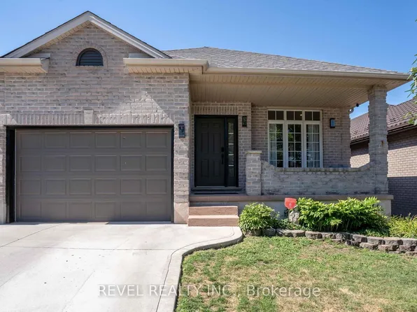 857 Cresthaven Cres, London, ON N6K 4W4