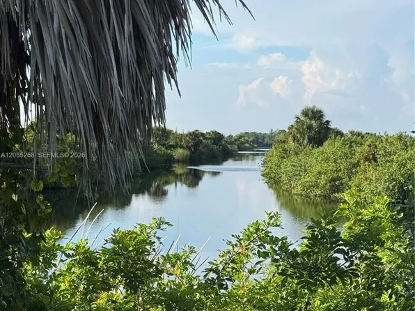 3714 NW 41st Ln, Cape Coral, FL 33993