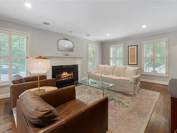 4th image of 1404 Defoors Mill Dr NW