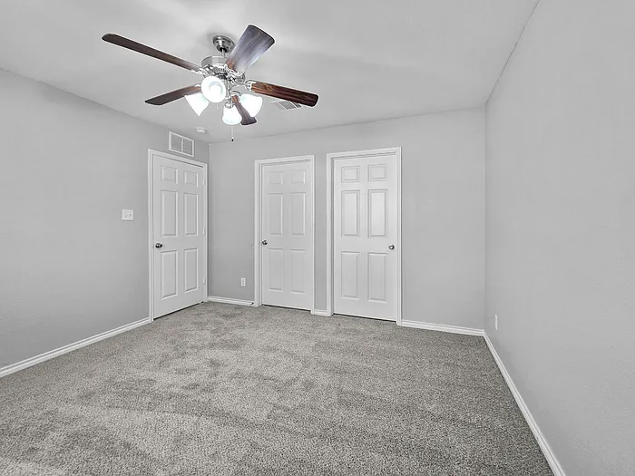 1332 Dreiss St — Photo 8