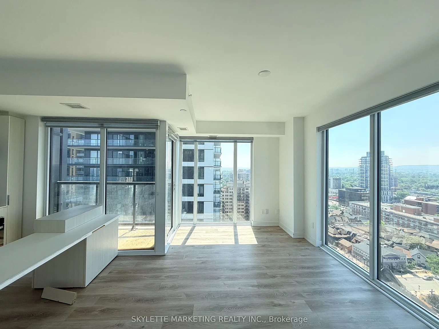 2 bed, $2,500 — Photo 3