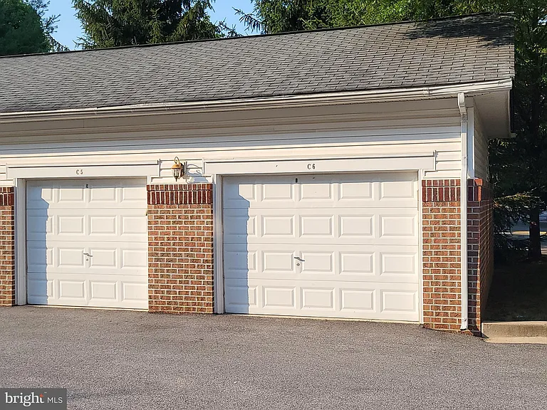5800 Clipper Ln #104 — Photo 19