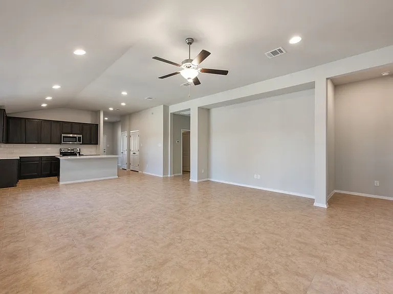 4302 Lindberg Ln — Photo 15