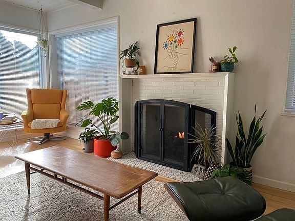 2nd image of 617 38th St