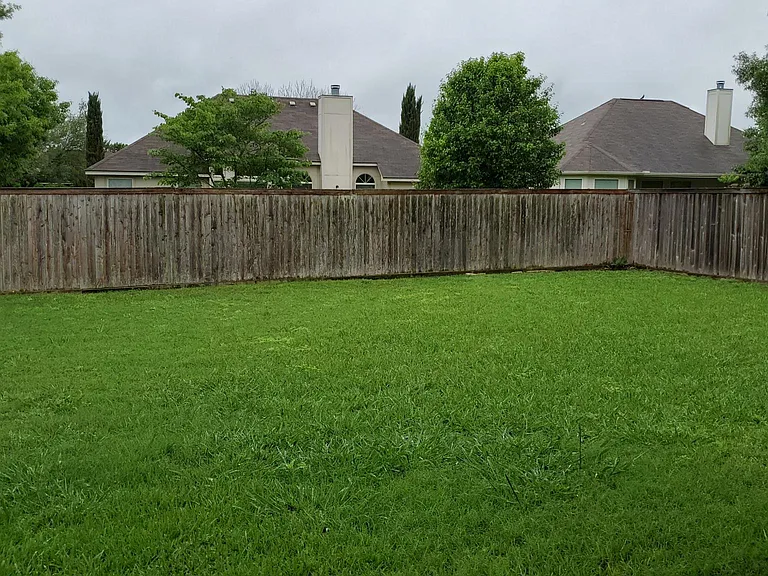 8523 Oak Xing — Photo 4