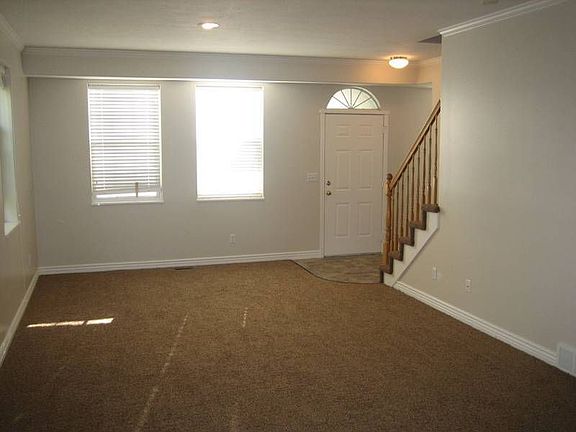 3rd image of 1947 S Columbia Ln APT 16