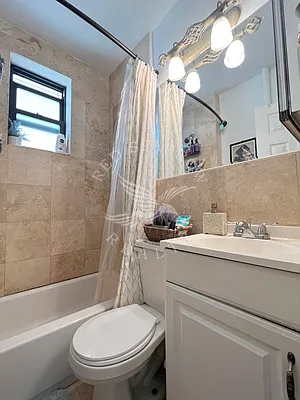 Rented by Red Sparrow Realty Group | media 23