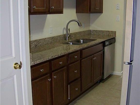 5th image of 4725 Bay Quarter Ct