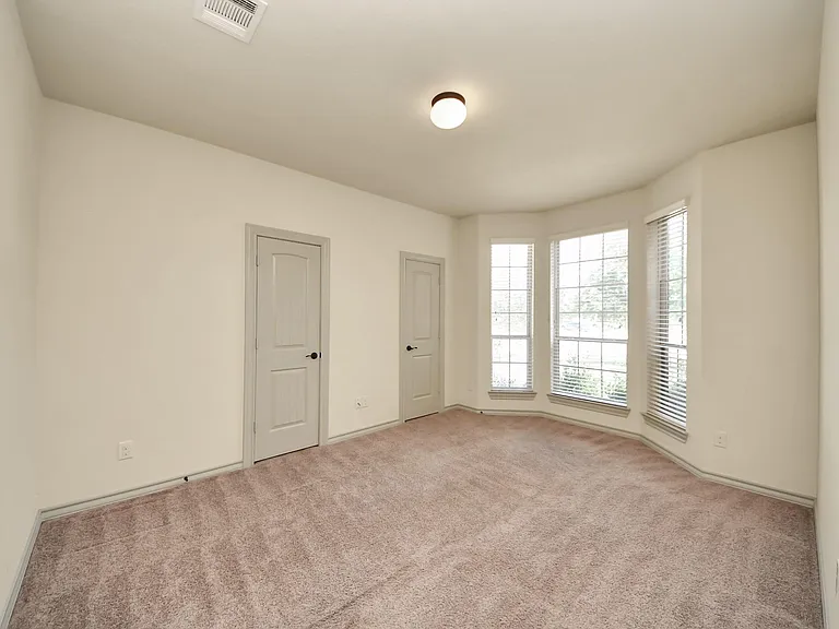 1902 Argos Dr — Photo 47