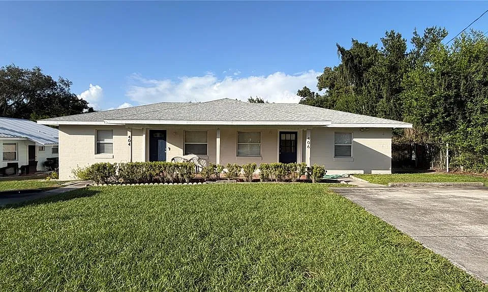 406 E Hibiscus Dr