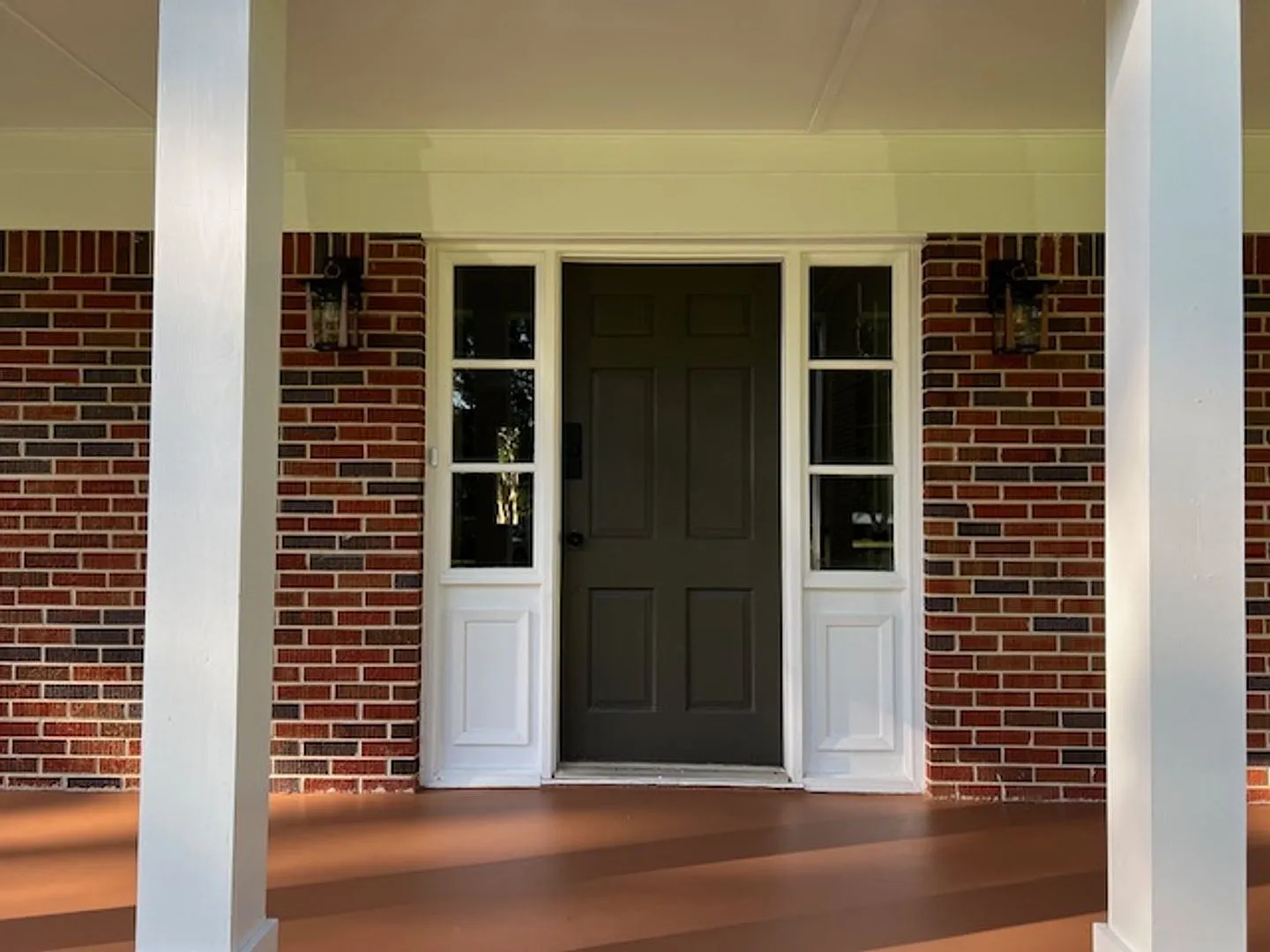 3/2 Brick home in Cypress Shores Subd — Photo 2