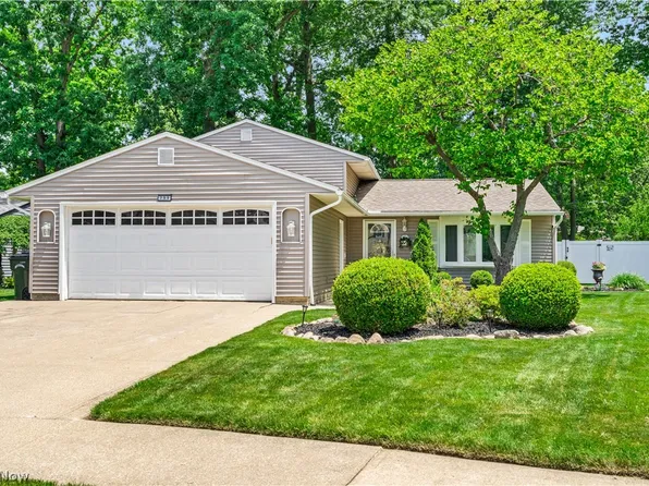 755 Bedford Ave, Elyria, OH 44035