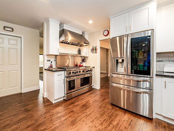 2nd image of 4407 La Mirada Cir