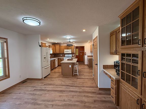 5th image of 17229 S Riverside Dr