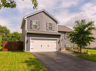 161 Wyckshire Dr, Pataskala, OH 43062