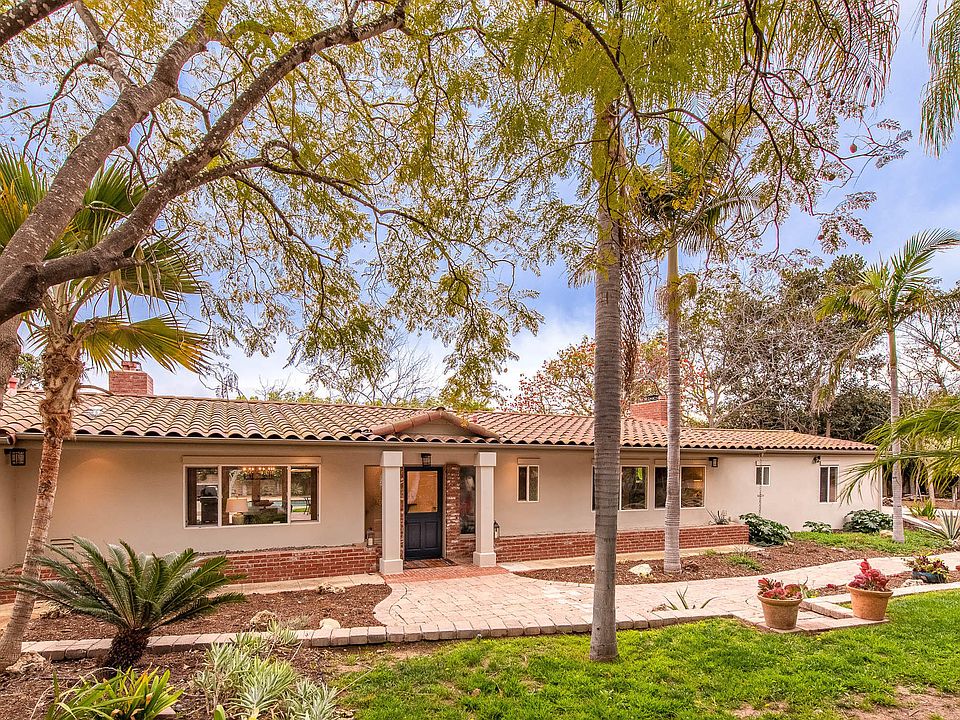 1st image of 301 Camarillo Dr