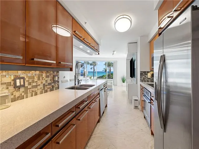 18671 Collins Ave #202 — Photo 9