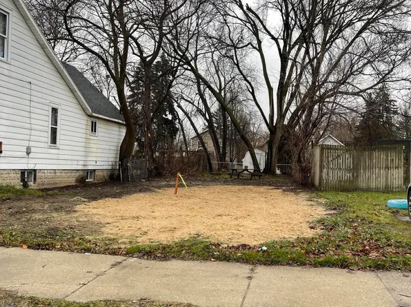 1124 Elizabeth Ave NW, Grand Rapids, MI 49504