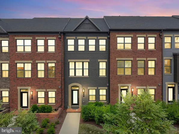 818 S Greenbrier St, Arlington, VA 22204