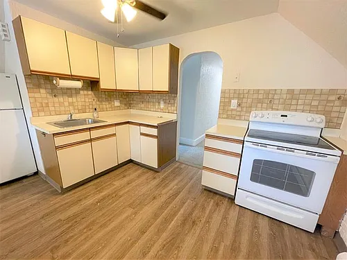 224 Harvard St #3 Photo 1
