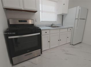1245 W 24th St APT 210, Hialeah, FL 33010