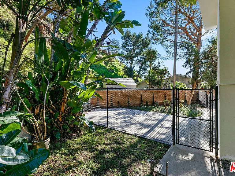 1054 Enchanted Way — Photo 32