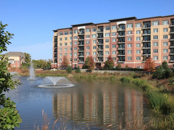 1199 E Port Clinton Rd Unit 610, Vernon Hills, IL 60061