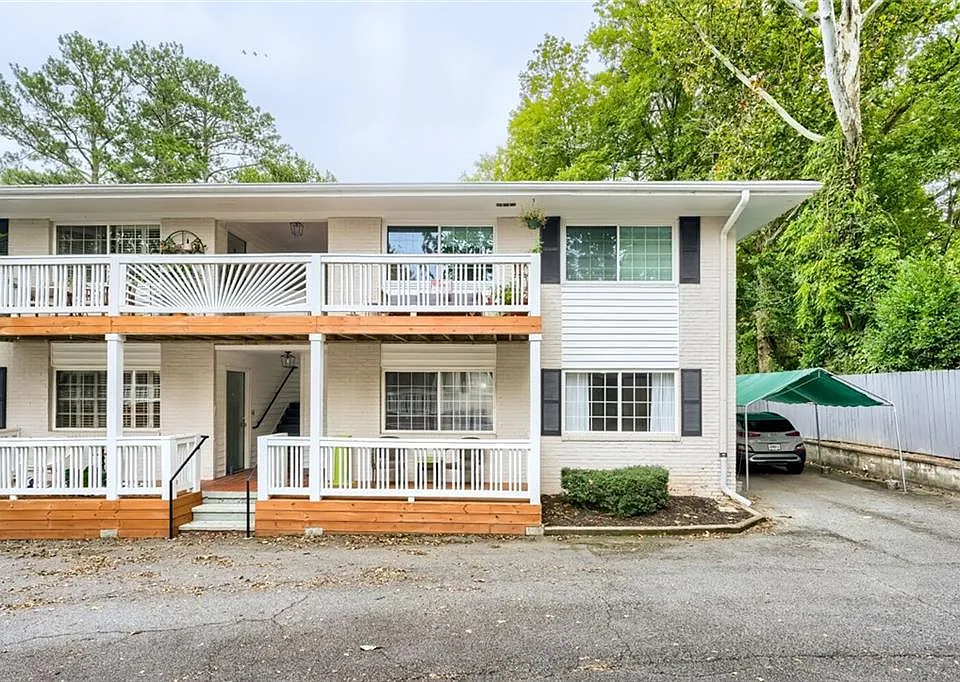 1988 Wellbourne Dr NE #6