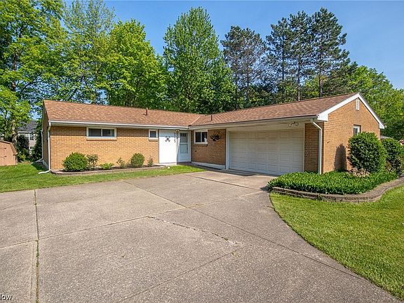 2nd image of 9275 Brookdale Ln