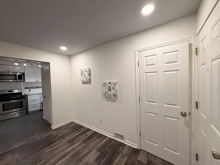 28622 Leona St — Photo 4
