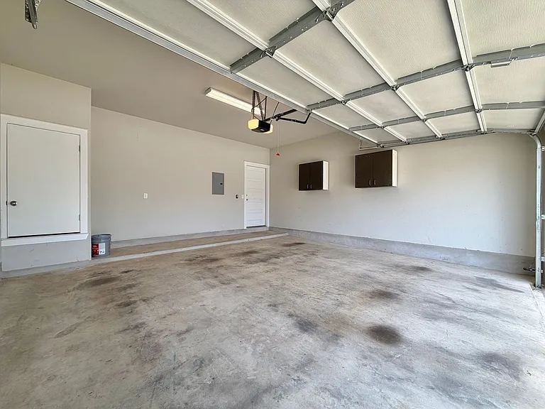 5404 Bonneville Bnd — Photo 32