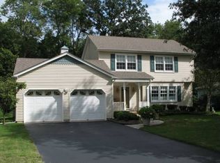 5 Sheffield Station Rd, Flemington, NJ 08822