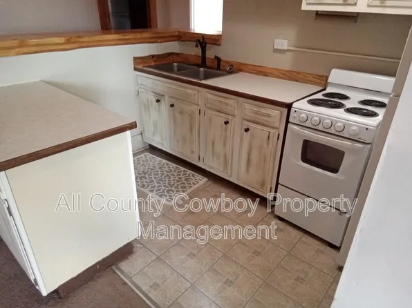 268 1/2 N 2nd St, Laramie, WY 82072