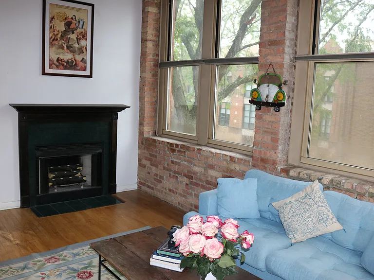 2510 N Wayne Ave #211 — Photo 3