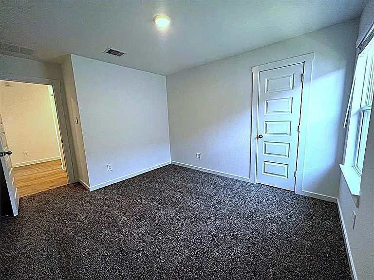 4307 Whitefish Ln — Photo 8