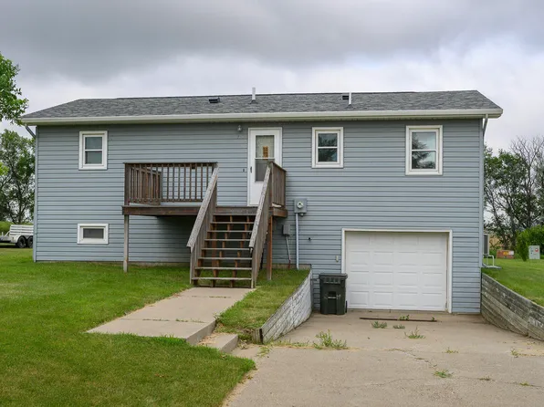 15 13th Ave SW, Hazen, ND 58545