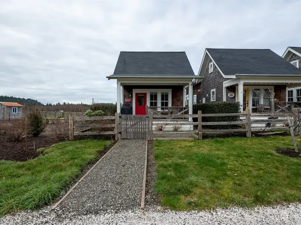 10 Grove Lane, Pacific Beach, WA 98571