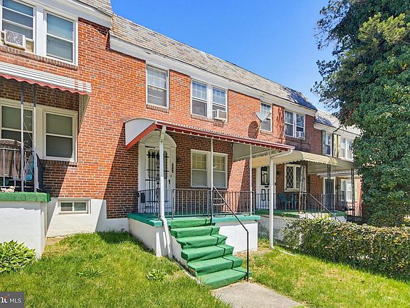 3rd image of 2444 W Cold Spring Ln