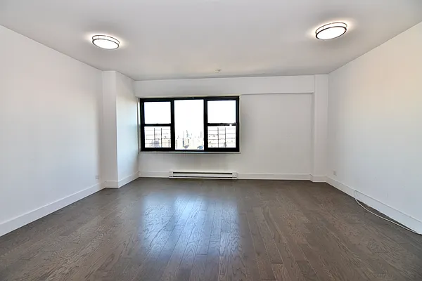 Rented by Bohemia Realty Group | media 4