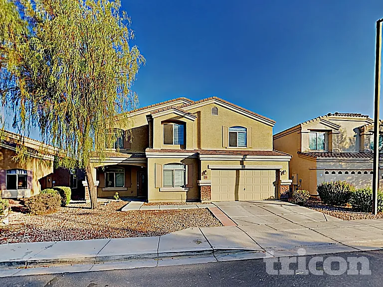 23664 W Pecan Rd — Photo 2