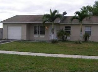 7898 SW 5th St, North Lauderdale, FL 33068