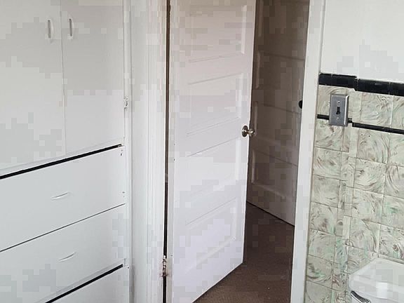 Bathroom storage