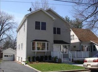 14 Short St, Bergenfield, NJ 07621