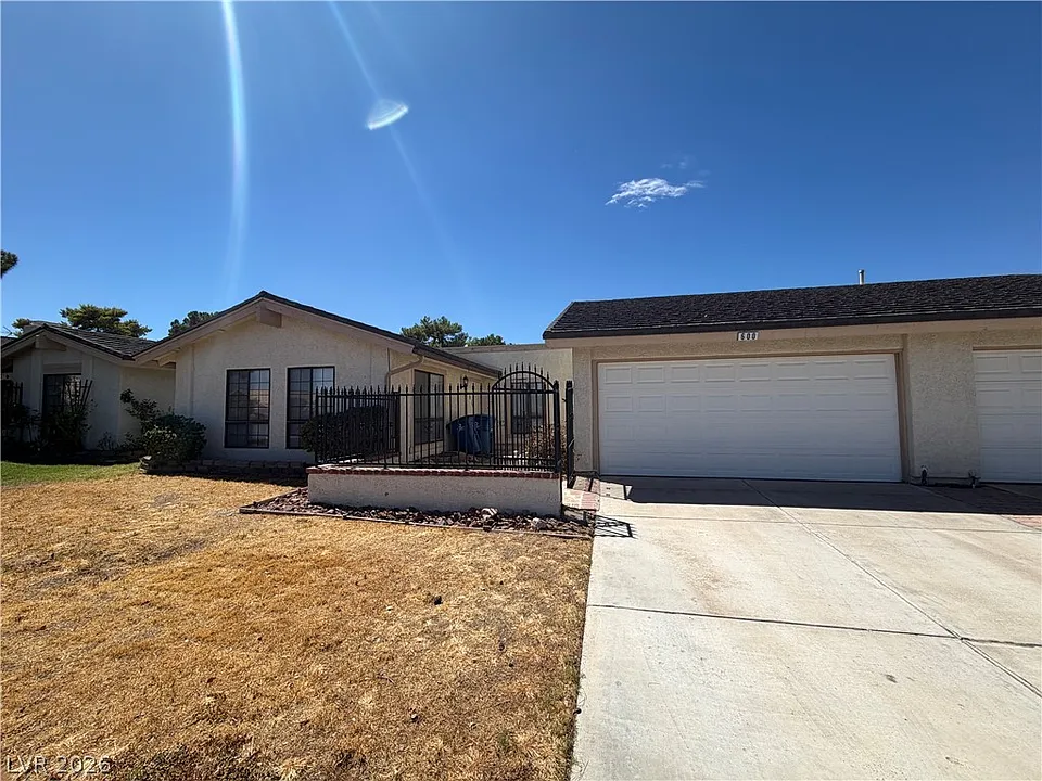 600 Woodmount Dr