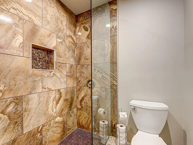 1185 Lake Colony Dr — Photo 29