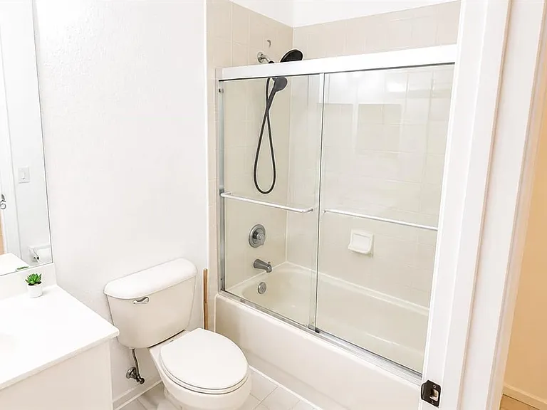 7931 Tuscany Ct #7931 — Photo 6
