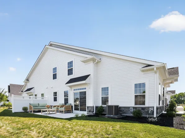 29 Cedar Cir, Levittown, PA 19055