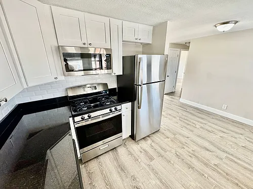 Shawomet Gardens Apartments Photo 1