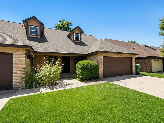 2nd image of 7716 Sable Ln